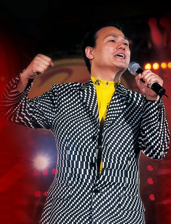 张行 三十年经典回顾演唱会（DVD ISO 3.51G）-无损音乐/蓝光演唱会