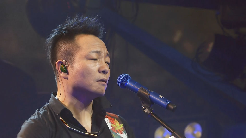 《许巍 此时此刻 Ci Shi Ci Ke Live 巡回演唱会北京站》 2015 演唱会 [ISO 28.1G]