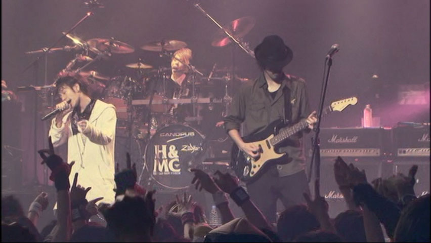 HIGH and MIGHTY COLOR 《LIVE BEE LOUD ~THANKS GIVING~》 2009 演唱会 [2DVD ISO 8.54GB]