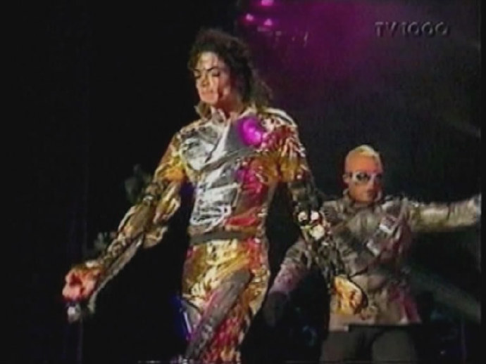 Michael Jackson 迈克尔·杰克逊 《瑞典哥德堡历史演唱会》 1997 演唱会 [2DVD ISO 7.67G]