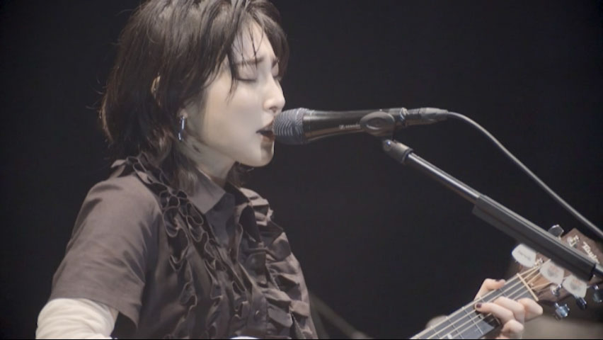 家入莉奥 家入レオ Leo Ieiri 《Naked 付属 DVD》 2023 演唱会 [DVD ISO 4.32GB]