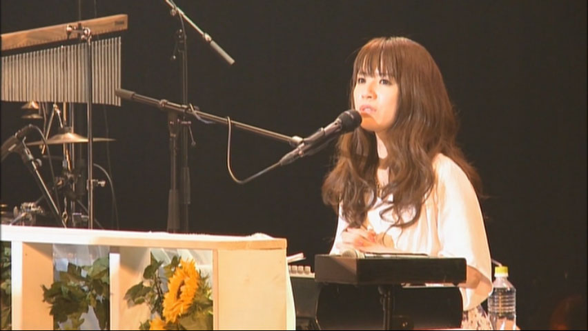 藤田麻衣子 《おぼろ月 付属DVD》 2015 演唱会 [DVD ISO 3.49GB]