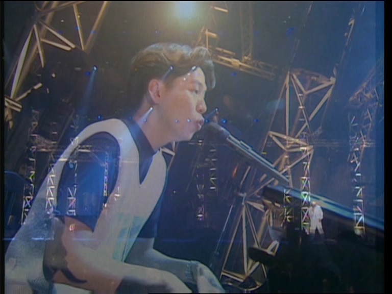 自购 周华健 1995天下有情人演唱会《DVD 《ISO 3.63G》》 1995 演唱会 [DVD-ISO 3.63G]