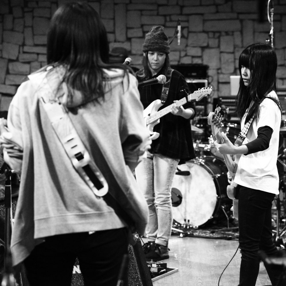 tricot 《A N D Pre​-​Release Studio Live Session》 2016 演唱会 [DVD ISO 1.73GB]