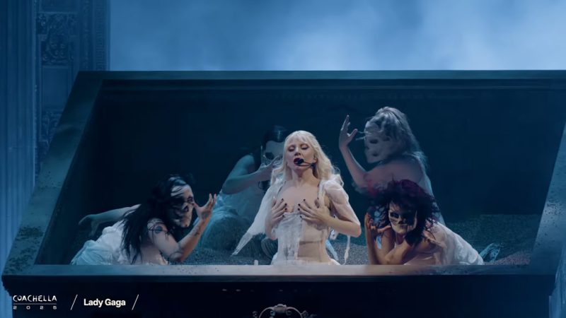 女神卡卡 科切拉音乐节 Lady Gaga 《Live from Coachella》 2025 演唱会 [WEB-DL MKV 12.1GB]-无损音乐