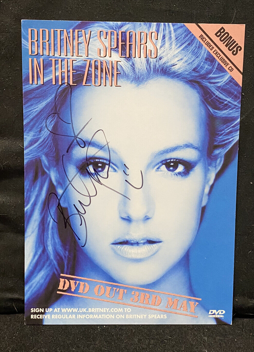 小甜甜布兰妮 流行禁区 Britney Spears 《In The Zone》 2003 演唱会 [DVD ISO 4.37G]