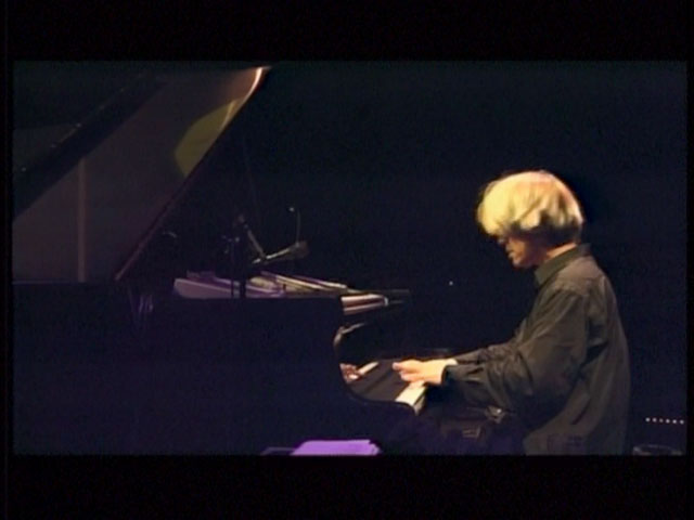 坂本龍一 《Ryuichi Sakamoto Trio World Tour – Complete Version 2003》 1996 演唱会 [DVD ISO 4.35GB]