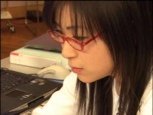 宇多田ヒカル 《UH LIVE STREAMING 20代はイケイケ!》 2003 演唱会 [DVD ISO 5.48GB]