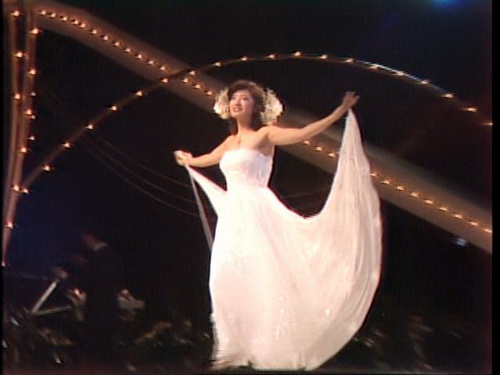 山口百惠 MOMOE YAMAGUCHI 《山口百惠 由传说到神话 日本武道馆告别演唱会》 2003 演唱会 [DVD ISO 7.2G]