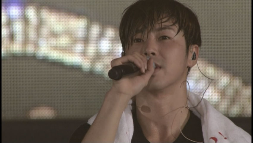 《东方神起 CATCH ME 世界巡迴LIVE DVD首尔场 TVXQ! LIVE WORLD TOUR ‘CATCH ME’ in SEOUL》 2014 演唱会 [2DVD ISO 12.8GB]