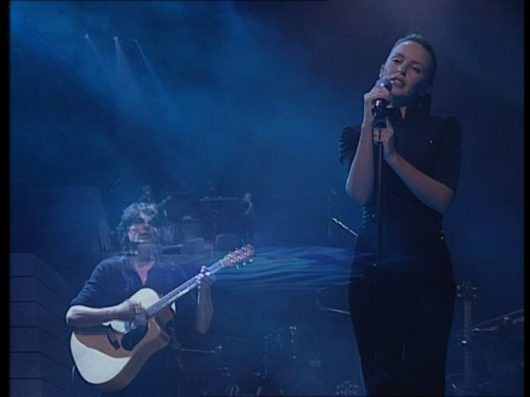 Kylie Minogue 《凯莉·米洛 Kylie Minogue – Intimate And Live》 1998 演唱会 [DVD ISO 7.12GB]