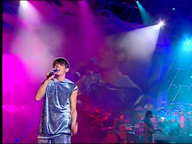 《周杰伦 The One 台北演唱会内地版 Jay The One Taipei’s Live Concert》 2002 演唱会 [2VCD NRG 401MB+503MB]