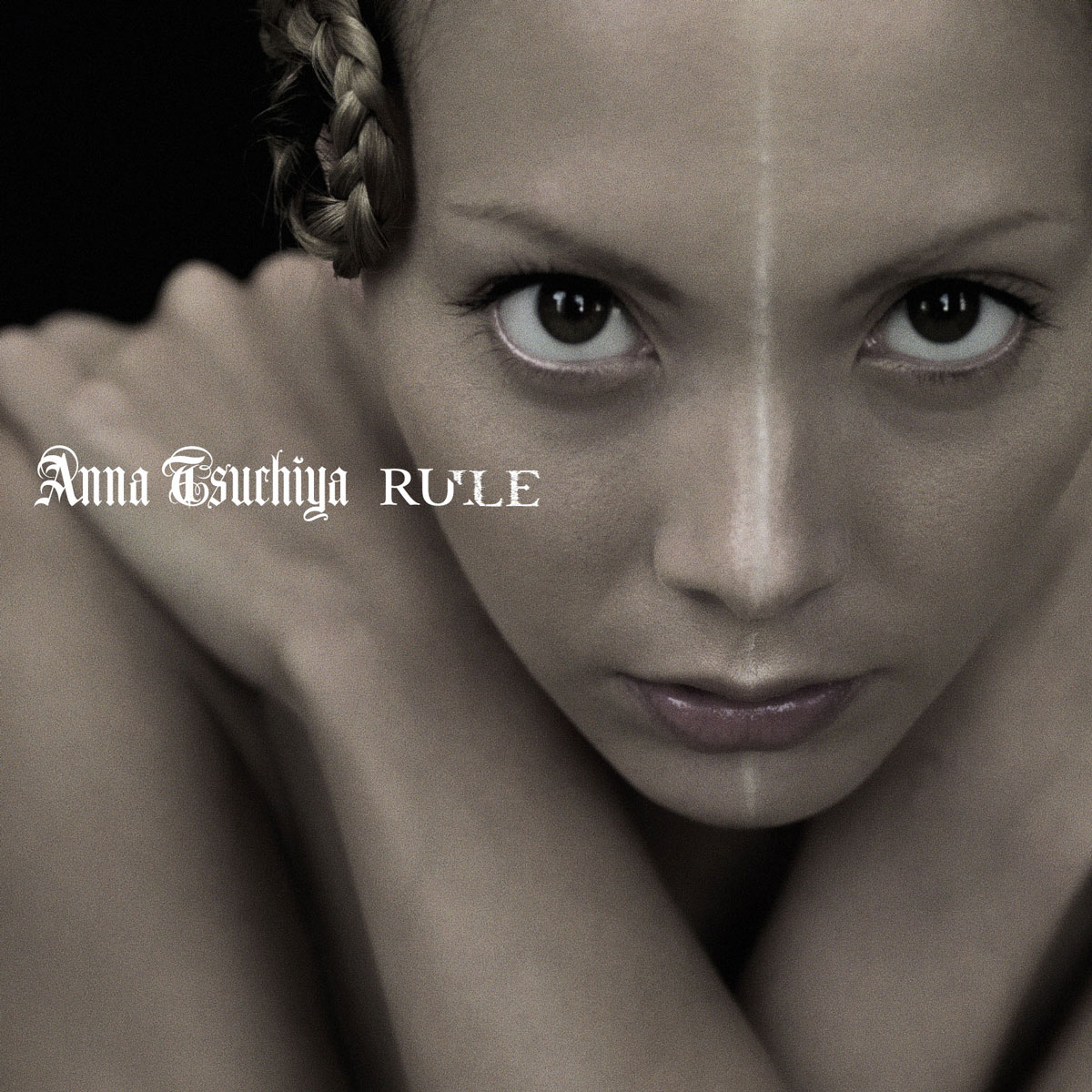 土屋アンナ 《Rule 付属DVD》 2010 演唱会 [DVD ISO 2.94GB]