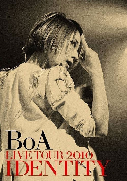 보아 《BoA LIVE TOUR IDENTITY》 2010 演唱会 [DVD ISO 7.53GB]-无损音乐/蓝光演唱会
