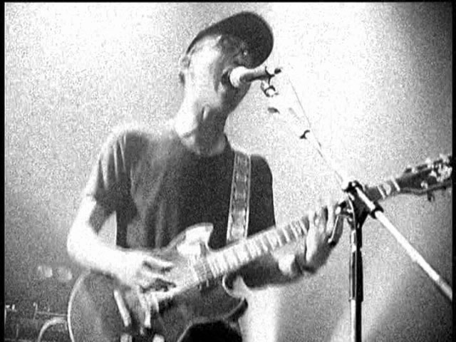 eastern youth 《archives -2001》 1997 演唱会 [DVD ISO 5.71GB]
