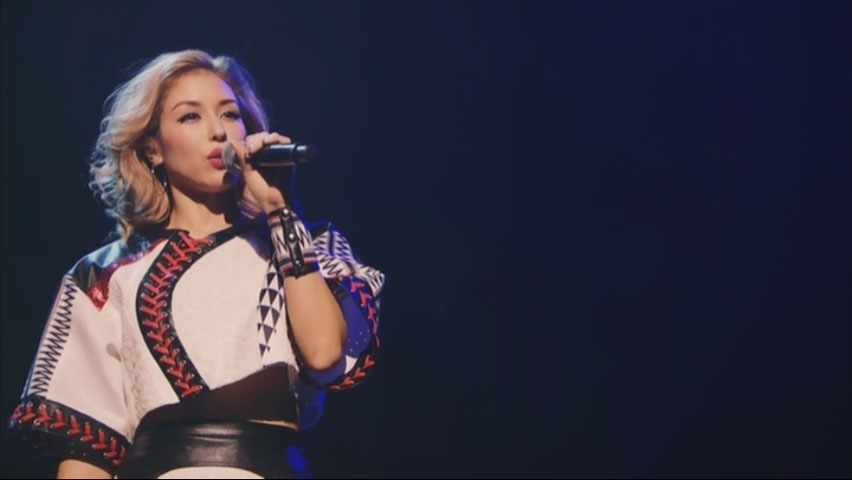 BENI 《10th Anniversary BENI BEST LIVE TOUR》 2014 演唱会 [DVD ISO 5.92GB]