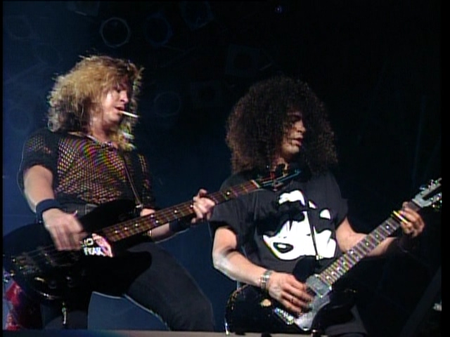 枪炮与玫瑰 运用幻象世界巡演 92年东京巨蛋场 Guns N’ Roses 《Use Your Illusion World Tour – in Tokyo》 1992 演唱会 [2DVD-vob9G]