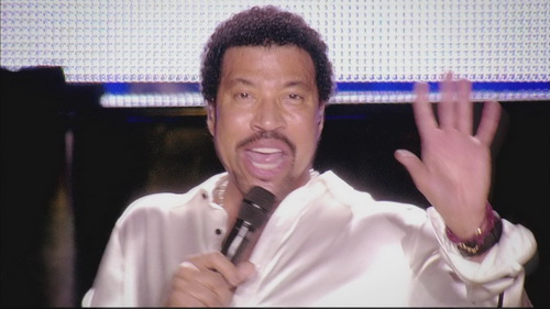 Lionel Richie 《莱昂纳尔·里奇 – 经典传奇演唱会》 演唱会 [DVD ISO 4.37G]