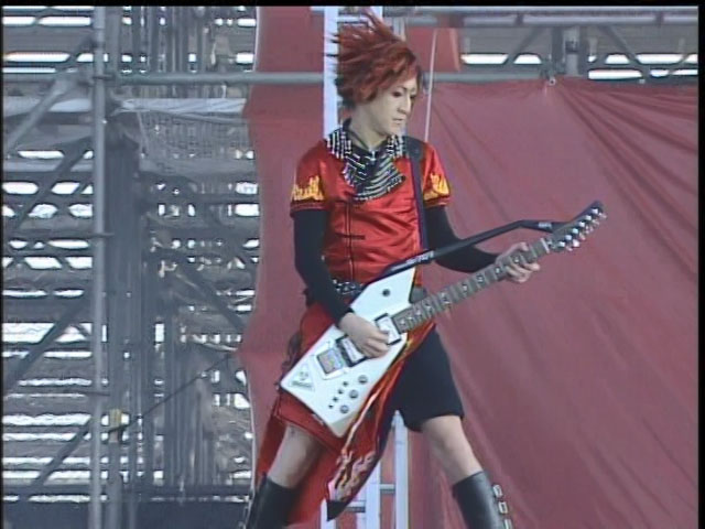 《GLAY EXPO GLOBAL COMMUNICATION LIVE IN HOKKAIDO》 2001 演唱会 [DVD ISO 7.7GB]