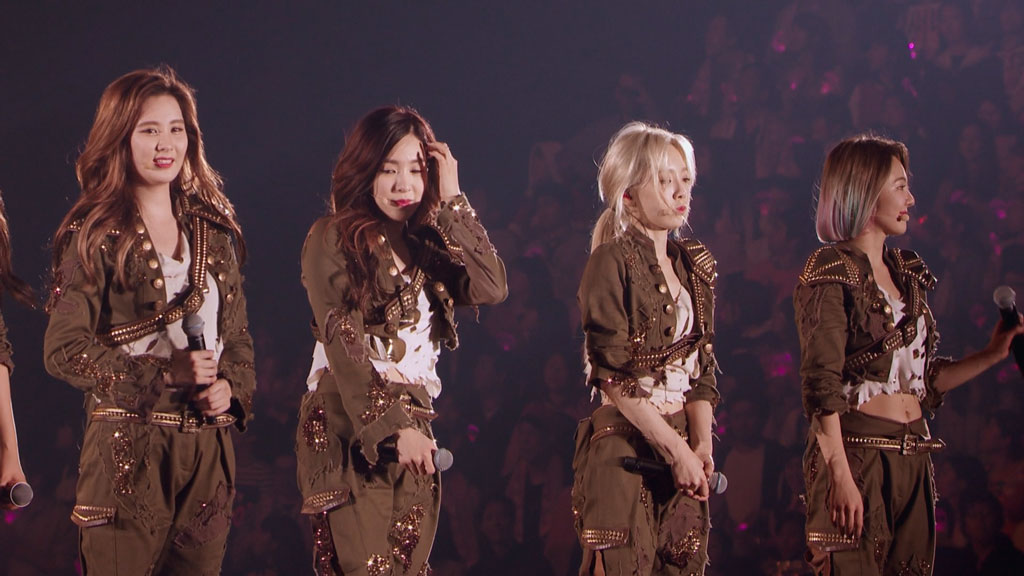 《少女时代 Girls’ Generation 四巡演唱会 Phantasia 日本场》 演唱会 [Remux M2TS 36.3G]