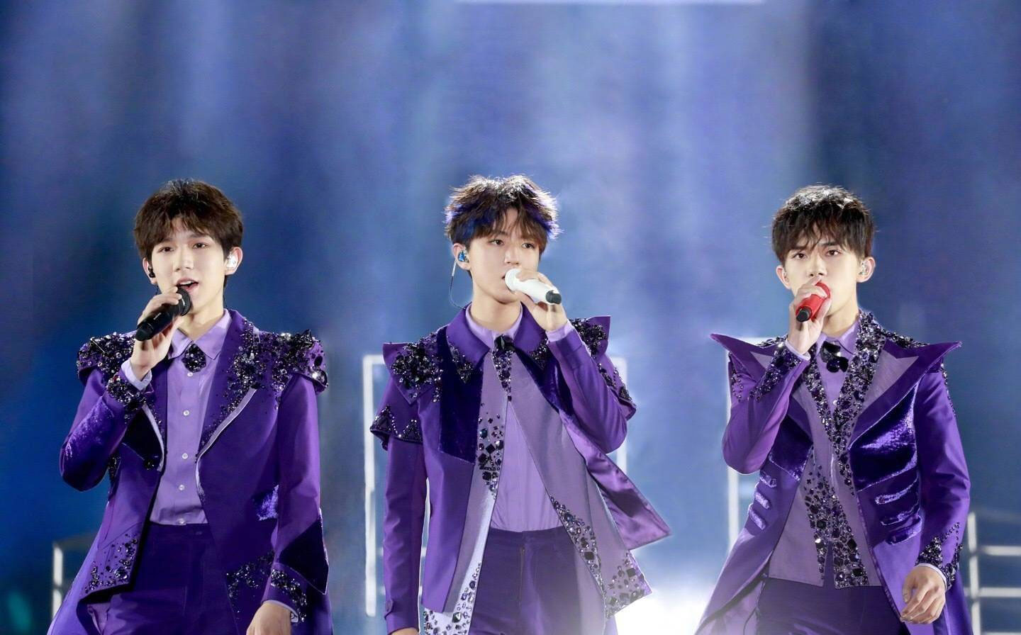 TFBOYS 《1826+开始·想象 TFBOYS 五周年演唱会 24bits/48Khz》 2018 演唱会 [Hi-Res Flac 1.02GB]