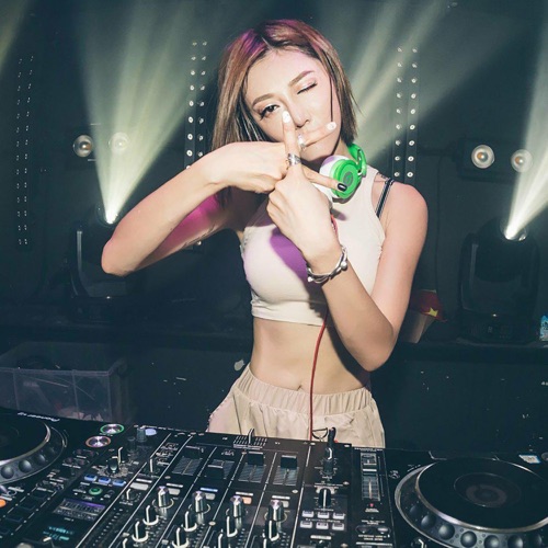 DJ歌曲串烧夜店劲爆重低音音乐 酒吧慢摇开场气氛嗨曲 夜店DJ舞曲劲爆 – EP – DJ阿基-无损音乐