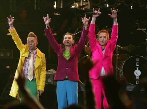 《Beyond 香港告别演唱会The Story Live港版》 2005 演唱会 [DVD ISO三碟 5.16G+5.31G+4.30G]