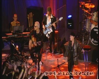 《蝎子乐团 Scorpions Acoustica live in Lisboa 里斯不插电演唱会》 2001 演唱会 [DVD ISO 4.36G]-无损音乐