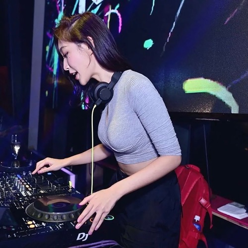 EA7重低音慢摇车载音乐 压迫感 EA7硬曲 EA7车载嗨曲 – EP – DJ阿基-无损音乐