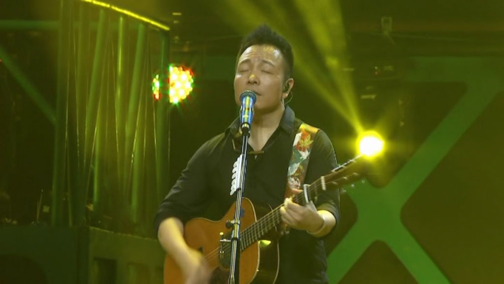 《许巍 此时此刻 Ci Shi Ci Ke Live 巡回演唱会北京站》 2015 演唱会 [DVD ISO 7.2GB]