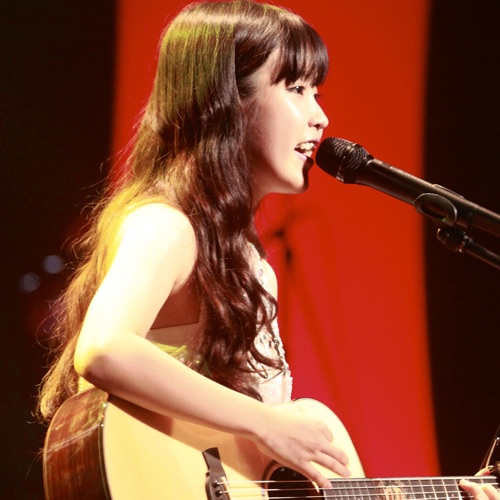 IU 《Friend – Single – IU》 2012 演唱会 [Live at Tokyo Kokusai Forum 09.17.2012]-无损音乐